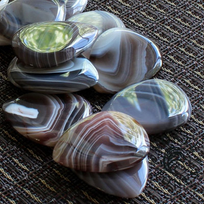 Agate Tones Botswanna Agate Guitar Plectrums - Click Image to Close