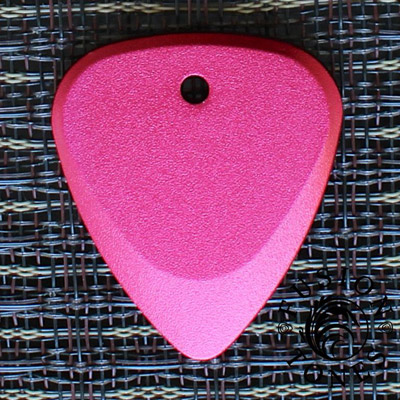 Fusion Tones Red Anodised Guitar Plectrums - Click Image to Close