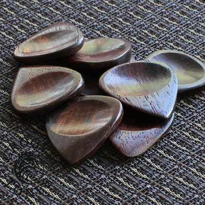 Groovy Tones Indian Rosewood Guitar Plectrums - Click Image to Close