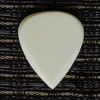 Jazz Tones Buffalo Bone Guitar Plectrums - Click Image to Close