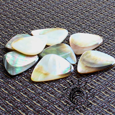 Shell Tones Black Mother Of Pearl Guitar Plectrums - Click Image to Close