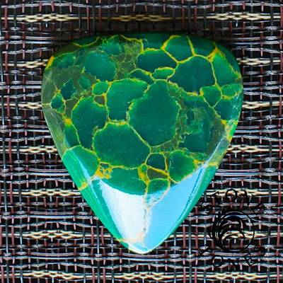 Stone Tones Arizona Jade Guitar Plectrums - Click Image to Close