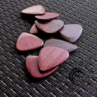 Timber Tones Purple Heart Guitar Plectrums - Click Image to Close