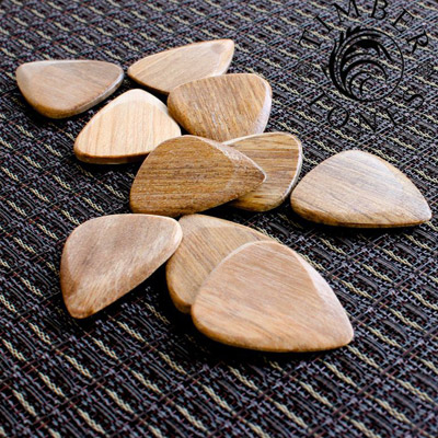 Timber Tones Sugar Maple Guitar Plectrums - Click Image to Close